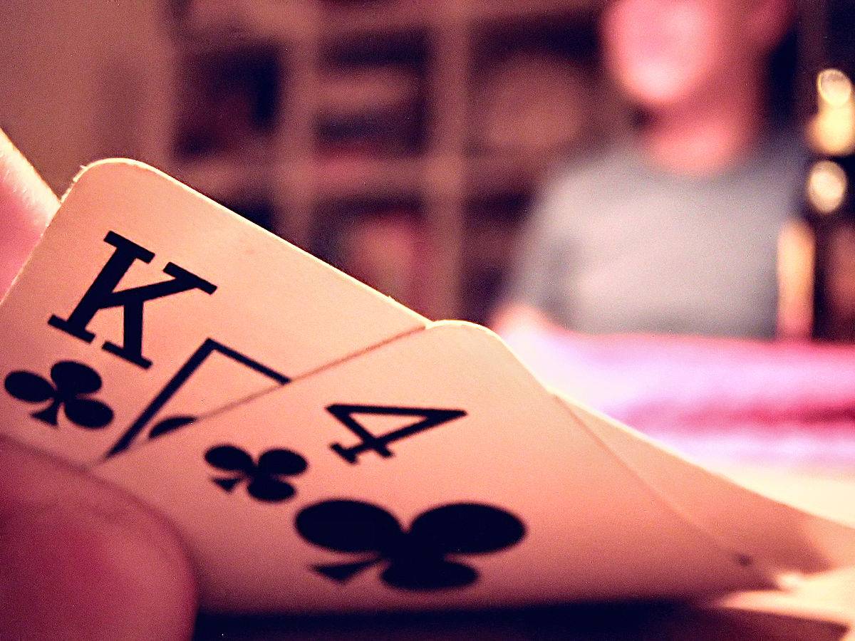 1766-懂賽局理論的撲克牌 AI 打敗人類職業牌手，更關鍵的是「AI 學會掌握隨機性」