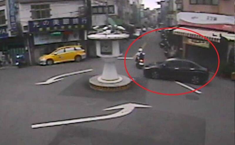 PLAY948-熱門新聞-奇蹟之眼！台中唯一老鐘塔「瞬間變身神隊友」！鏡頭君在千萬車流中「秒揪出」肇逃惡男！