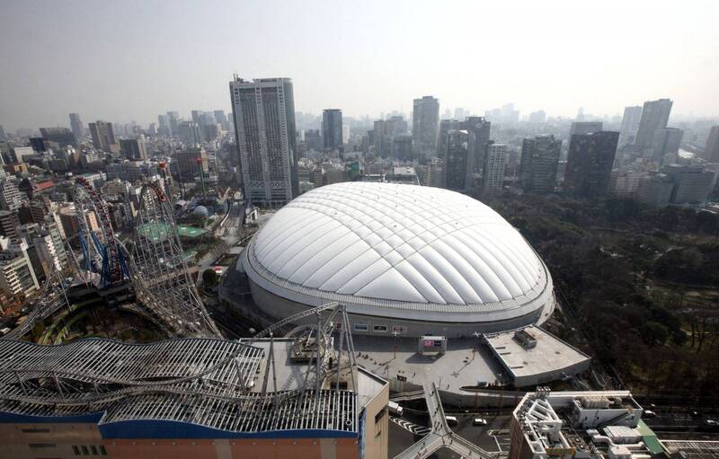 PLAY948-熱門新聞-東京巨蛋大火！驚悚黑煙竄天，大量台灣球迷「逃命現場」直擊：差點回不去！