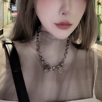 迷人娃娃