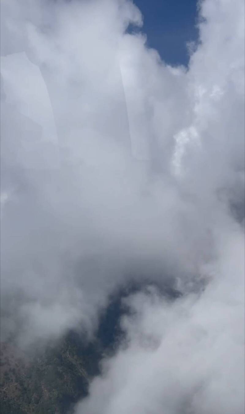 【百岳驚傳史詩級山難！】噩耗傳回全網淚崩！女登山客挑戰玉山突失控「驚悚墜落深谷」，不幸當場身亡！